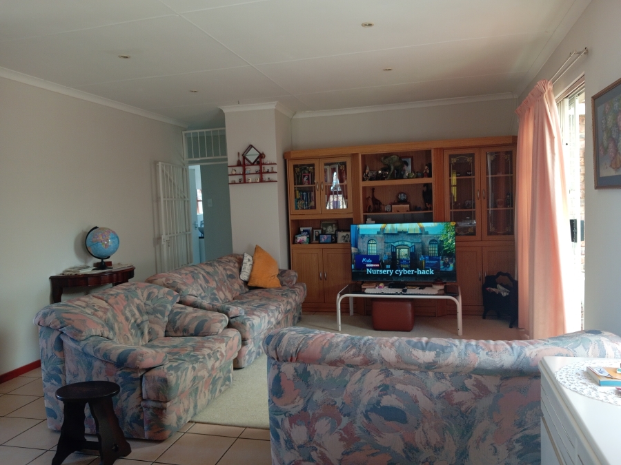 3 Bedroom Property for Sale in Strelitzia Park Eastern Cape